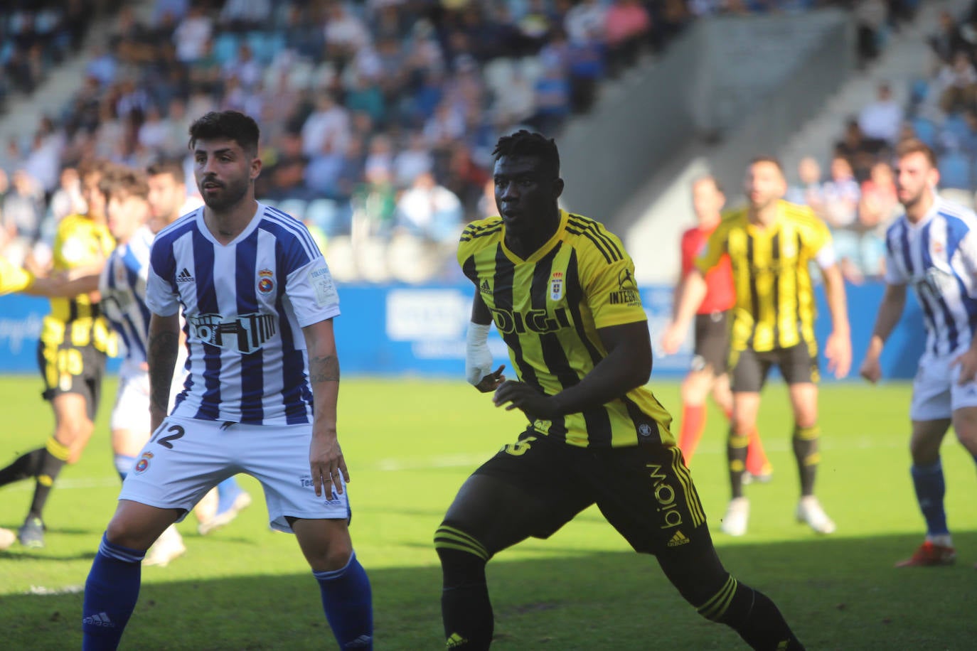 Fotos: Las mejores jugadas del Gimnástica-Real Oviedo