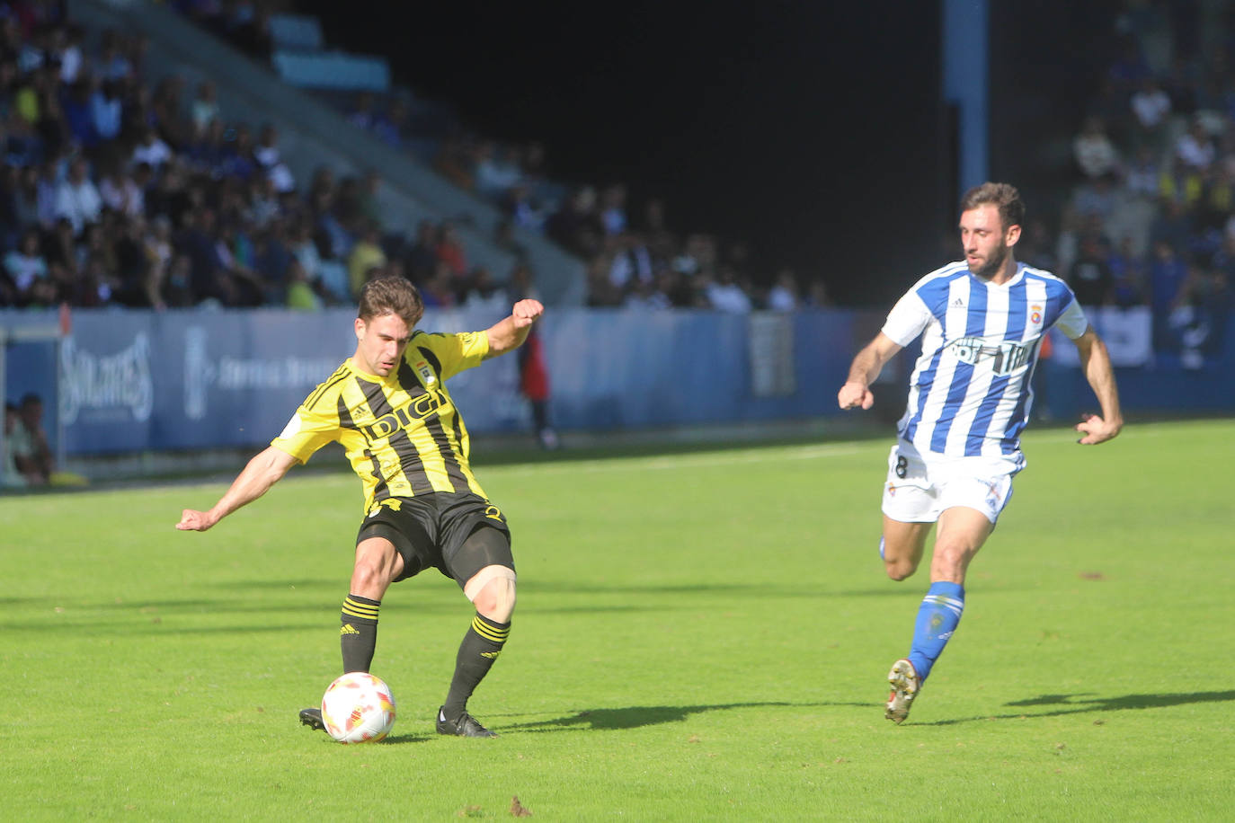 Fotos: Las mejores jugadas del Gimnástica-Real Oviedo