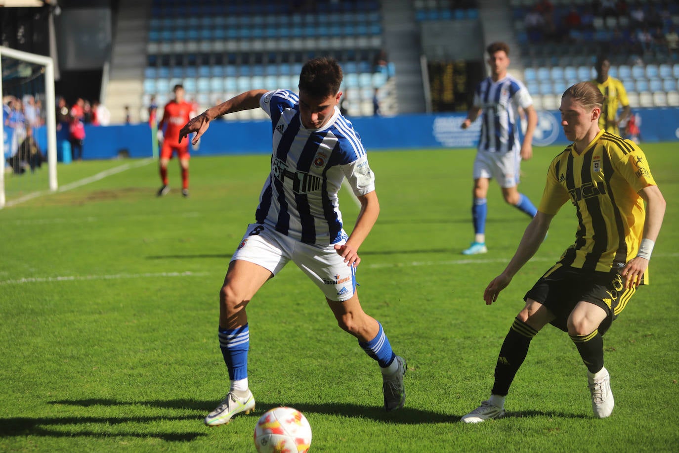 Fotos: Las mejores jugadas del Gimnástica-Real Oviedo