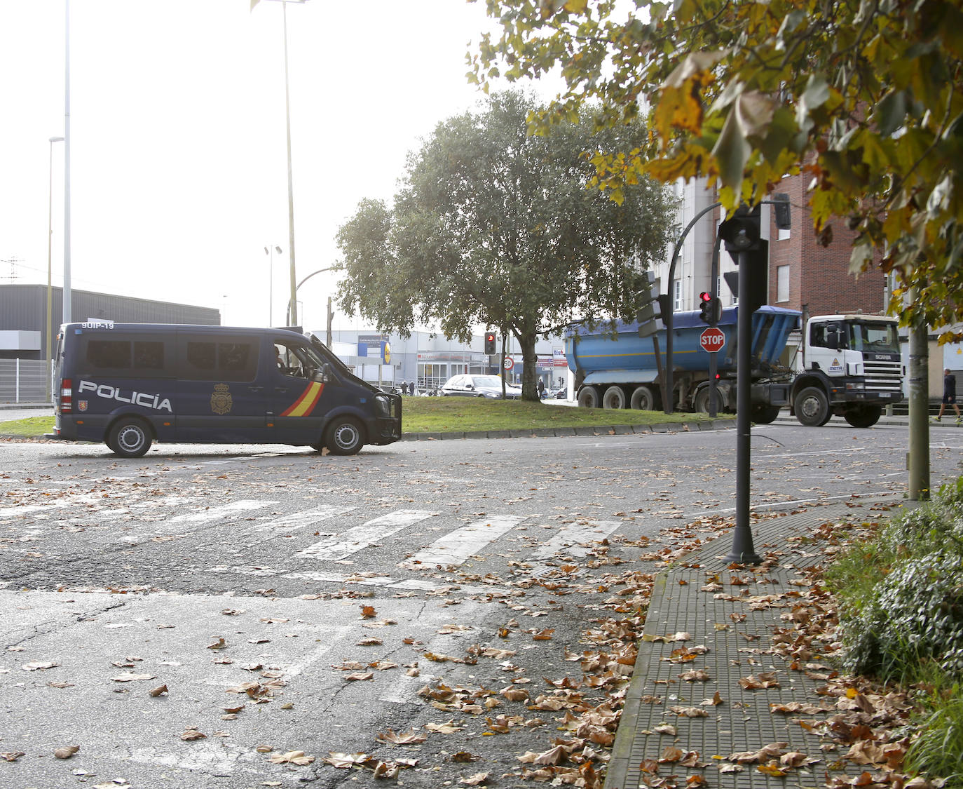 Fotos: «Sin incidencias relevantes» en Asturias en el primer día del paro de transportes