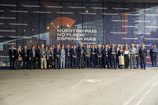 Las patronales del noroeste y del mediterráneo chocan por la inversión en los ejes ferroviarios