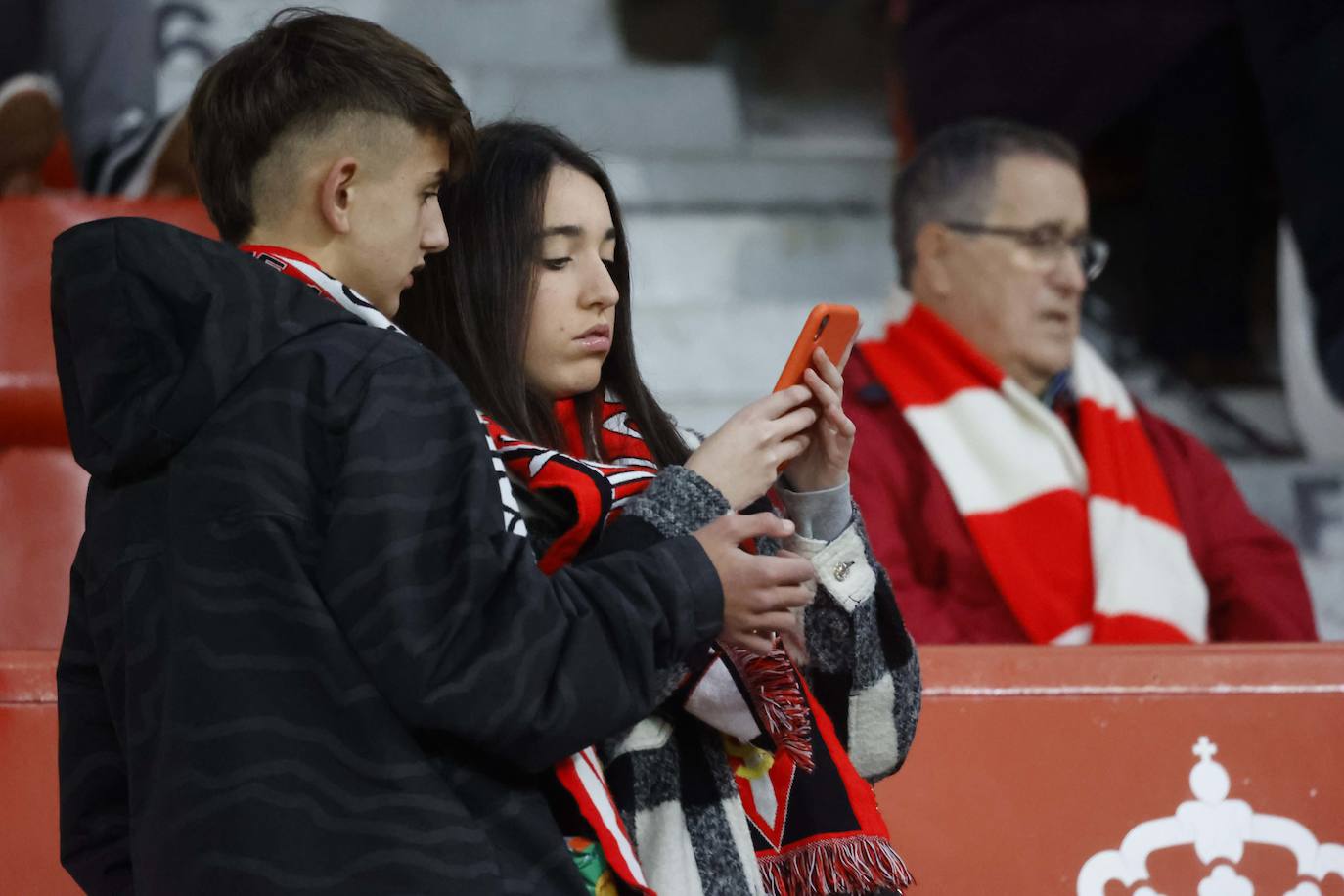 Fotos: ¿Estuviste en el Sporting - Leganés? ¡Búscate!