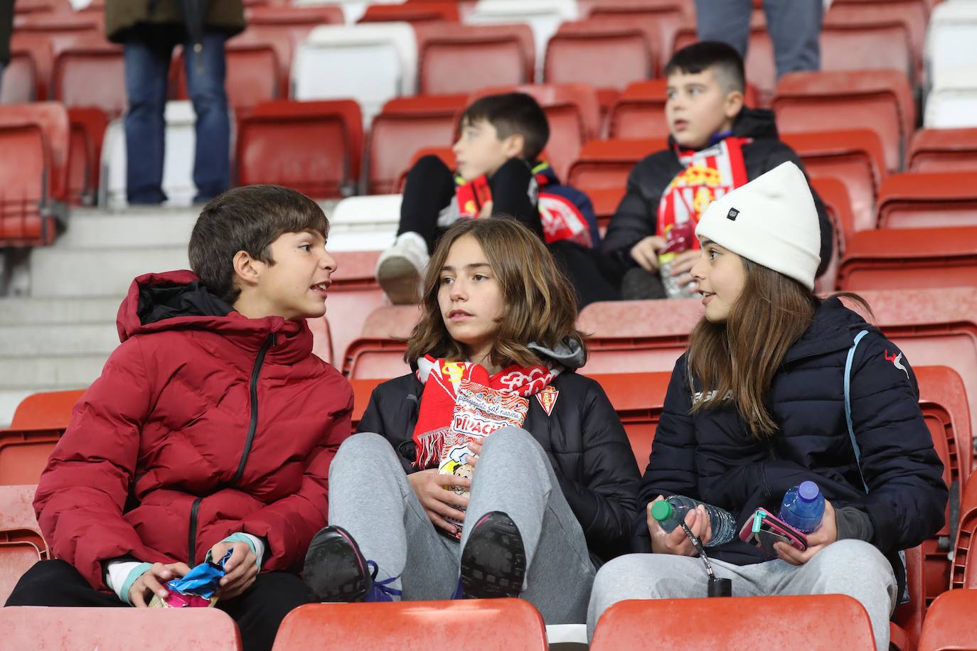 Fotos: ¿Estuviste en el Sporting - Leganés? ¡Búscate!