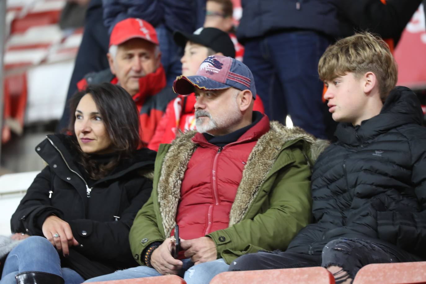 Fotos: ¿Estuviste en el Sporting - Leganés? ¡Búscate!