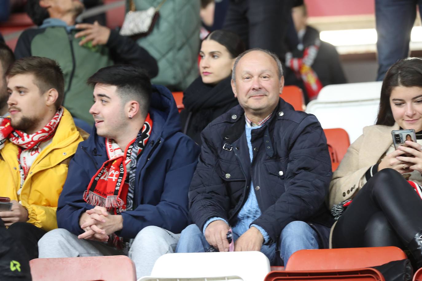 Fotos: ¿Estuviste en el Sporting - Leganés? ¡Búscate!