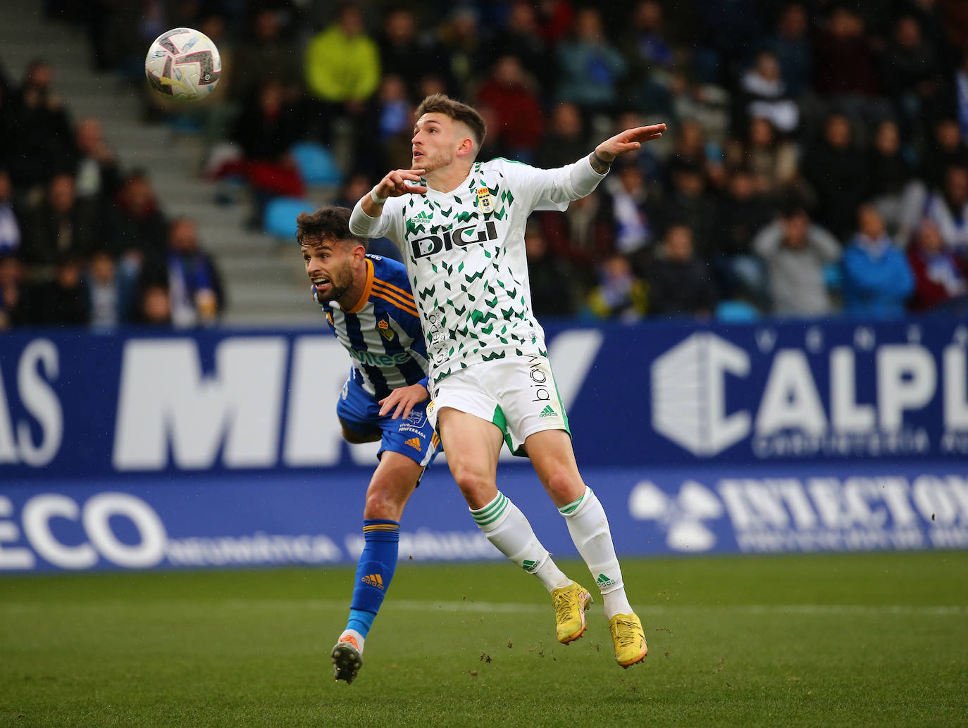 Fotos: Las mejores jugadas del Ponferradina - Real Oviedo