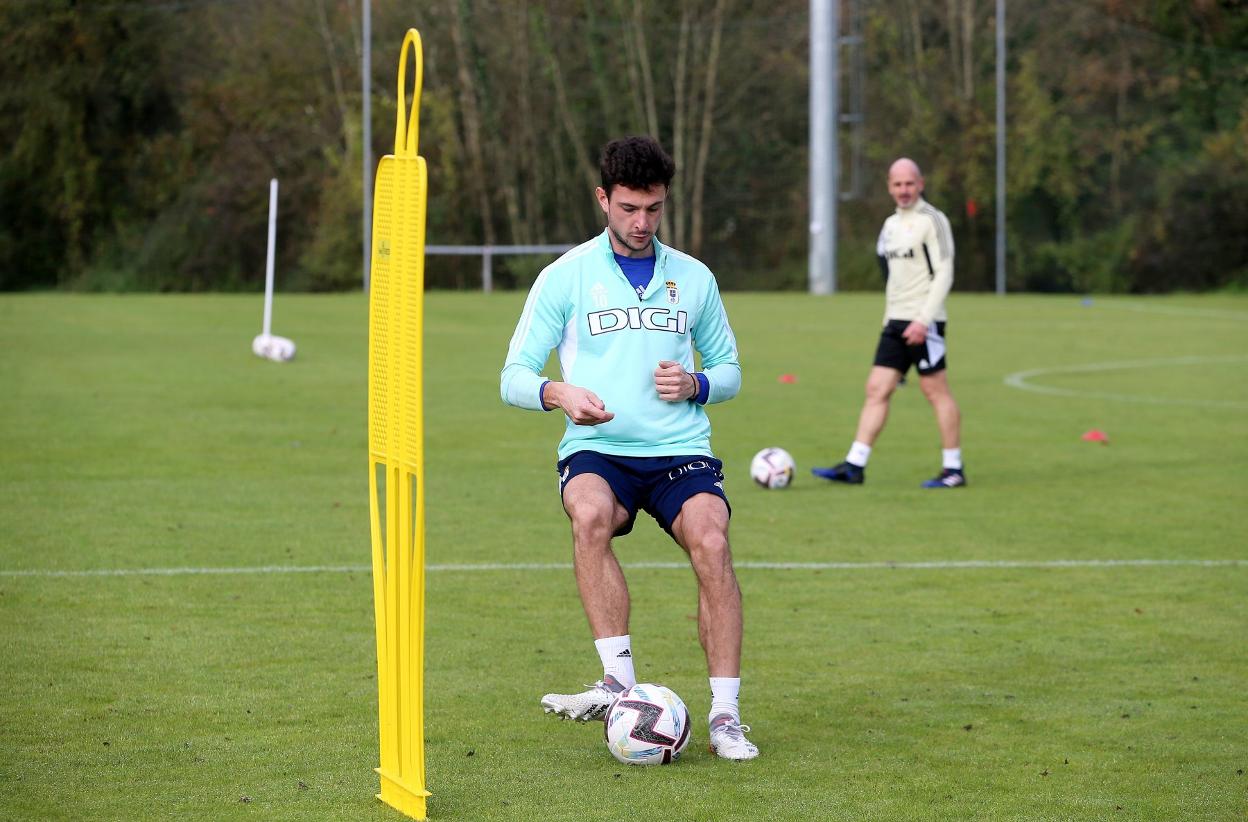 Borja Sánchez, en la sesión de ayer, acelera para reaparecer esta semana. 