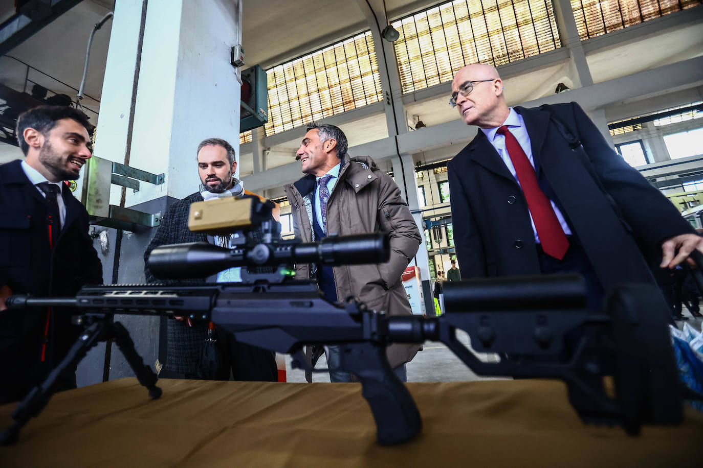 Fotos: Asturias muestra músculo en el sector de la Defensa