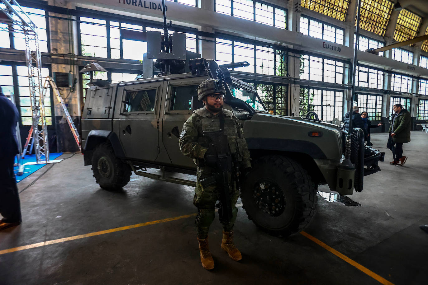 Fotos: Asturias muestra músculo en el sector de la Defensa