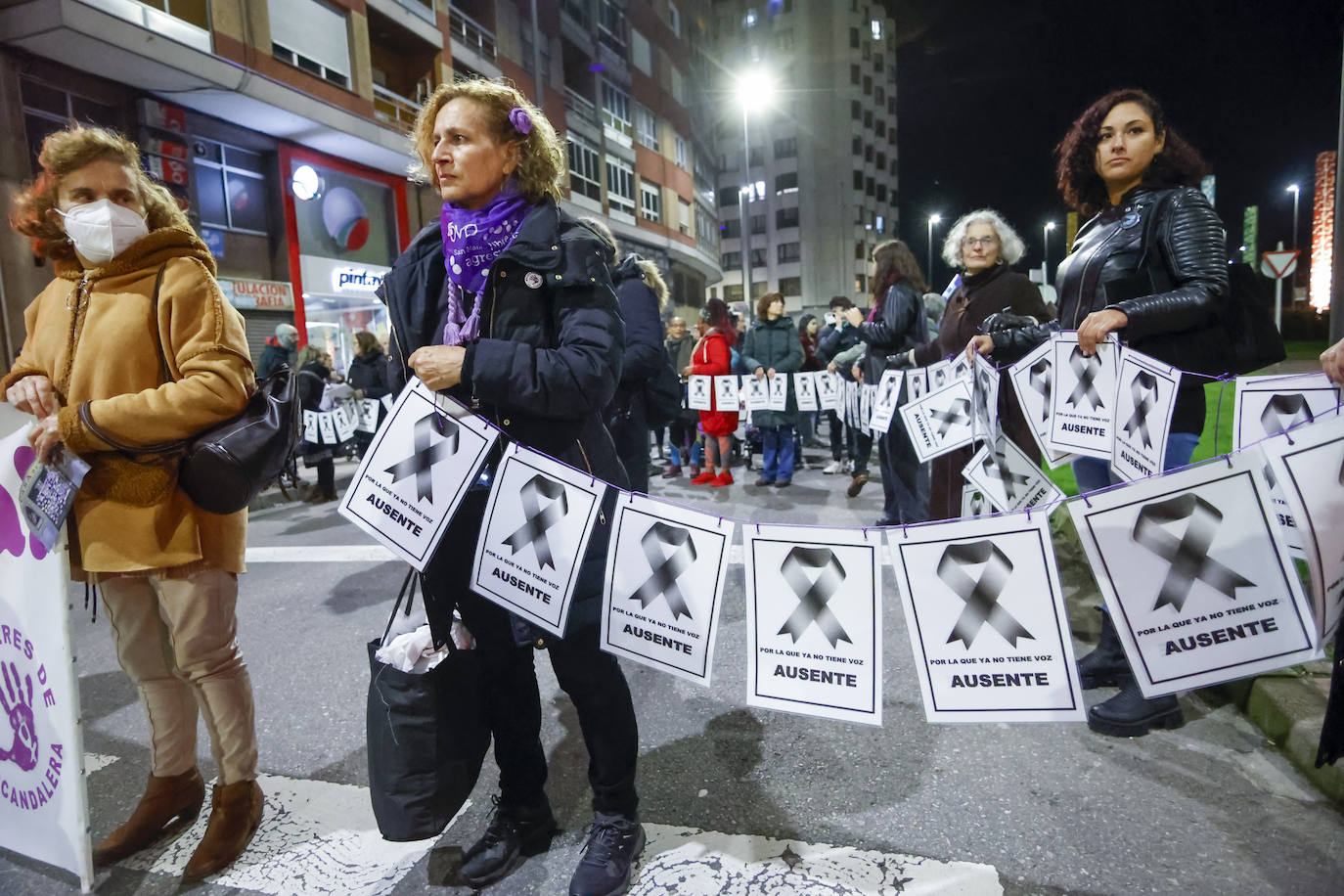 Fotos: Marcha por la igualdad en Avilés para erradicar la violencia de género