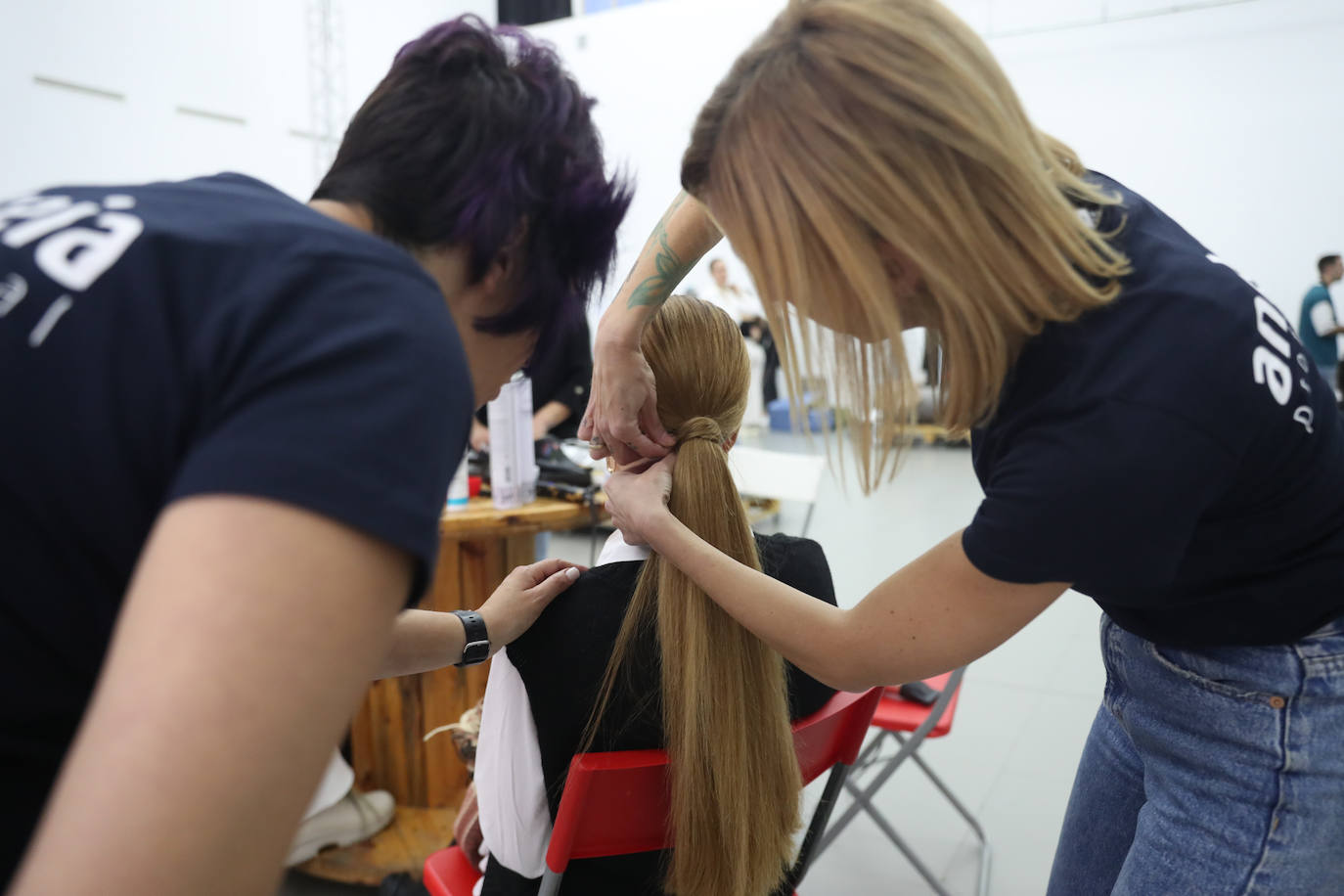 Fotos: Moda asturiana repleta de color y fantasía