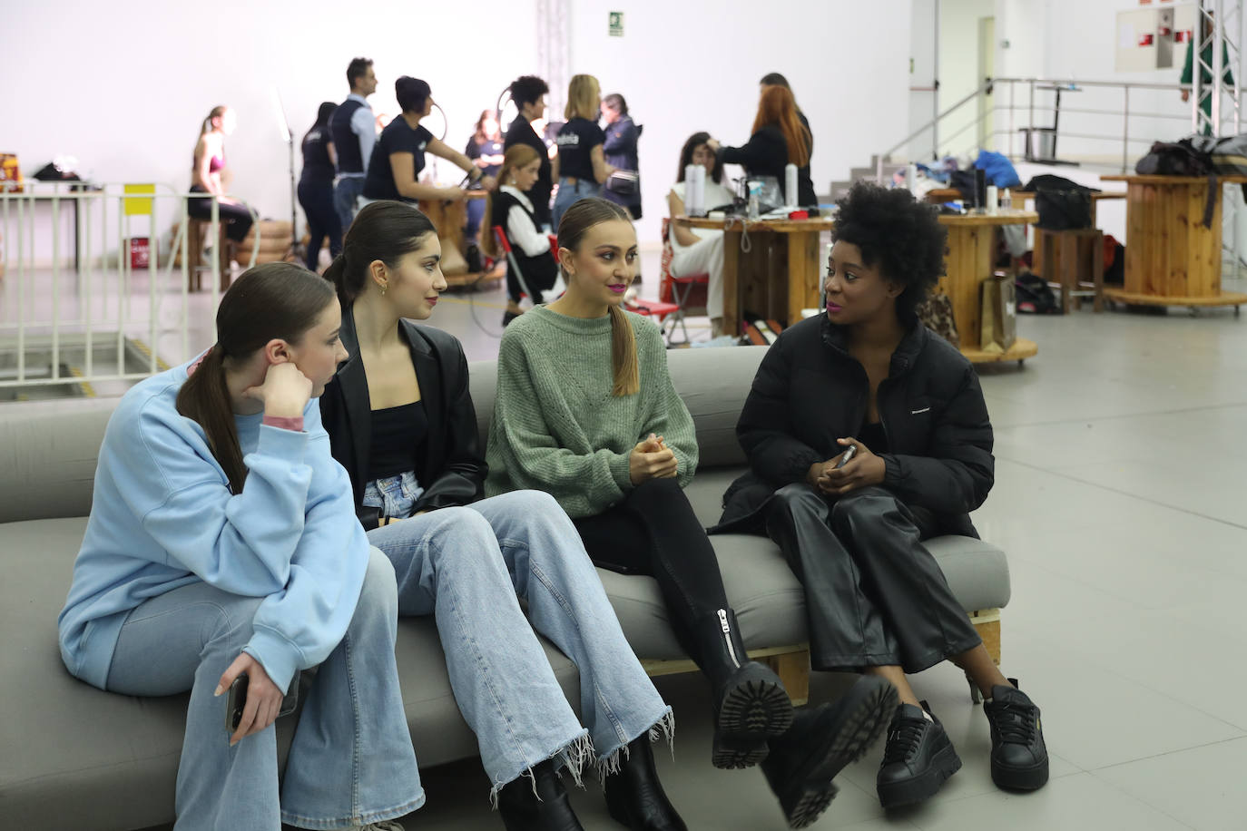 Fotos: Moda asturiana repleta de color y fantasía