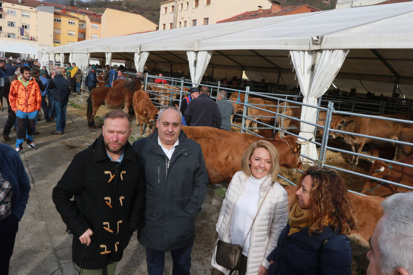 Fotos: Cabañaquinta brilla con El Mercaón