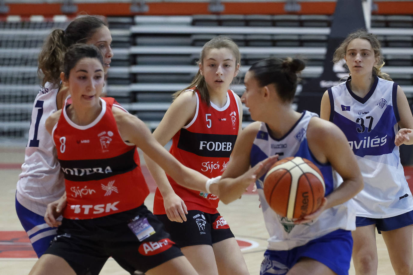 Fotos: Las mejores jugadas del CDB Fodeba - Alecar Skoda Atlética