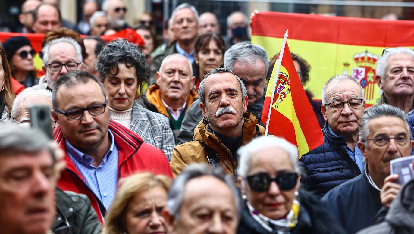 Fotos: Vox pide la dimisión de Sánchez: «Quiere una España arruinada y doblegada»