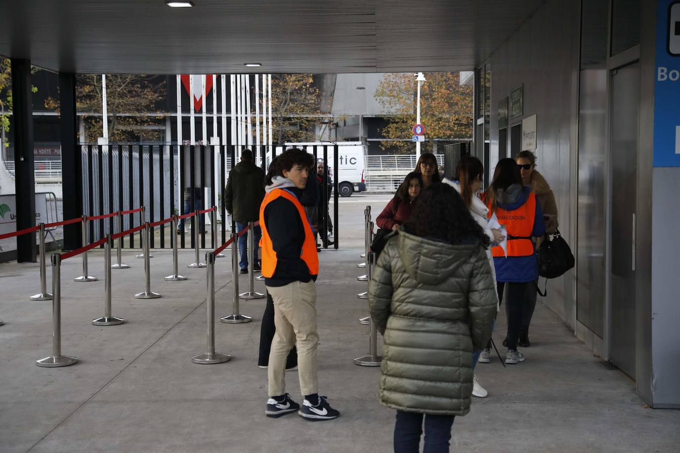 Fotos: Masivas oposiciones en Asturias para auxiliares educadores