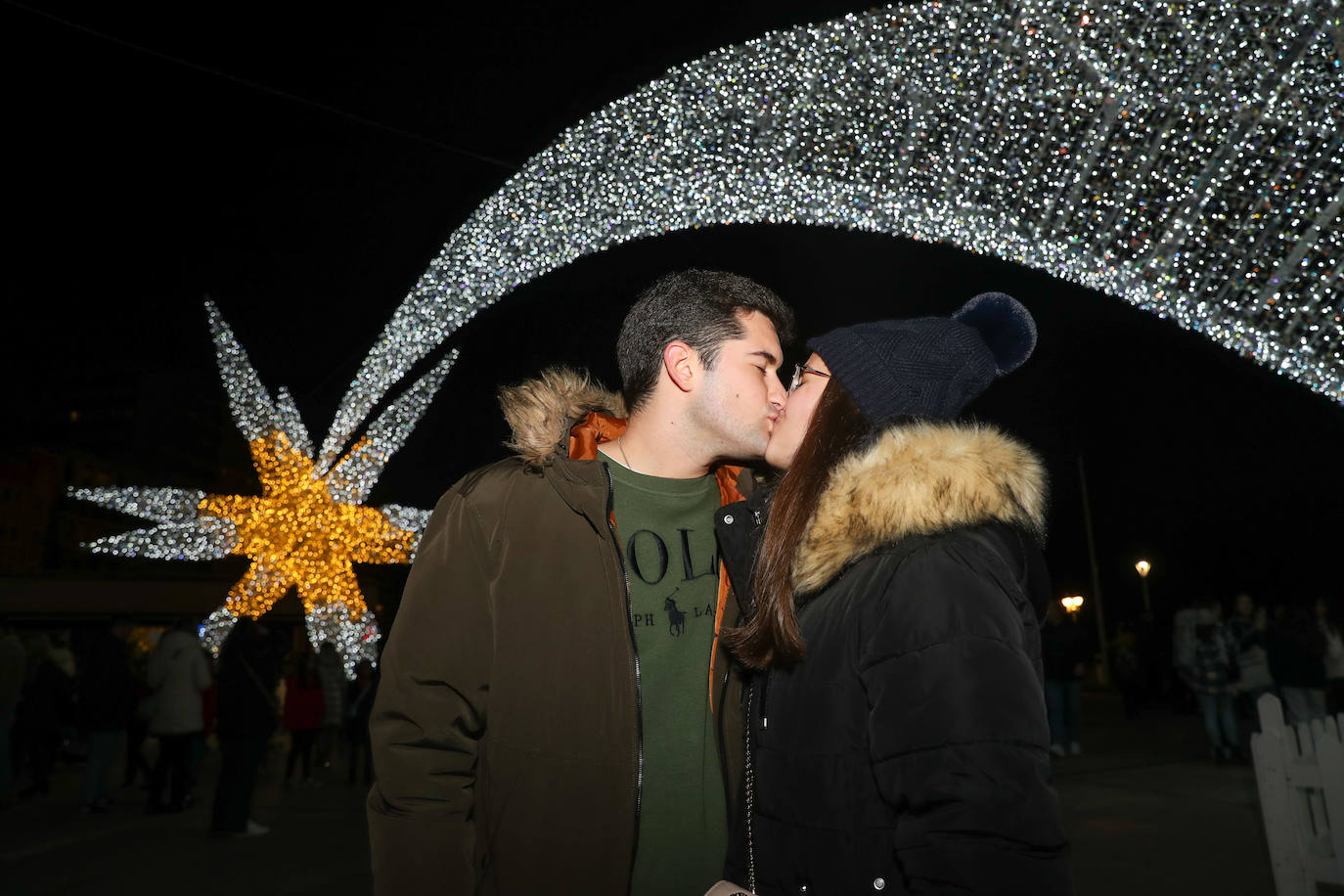 Fotos: Gijón estrena su alumbrado de Navidad más llamativo y deslumbrante