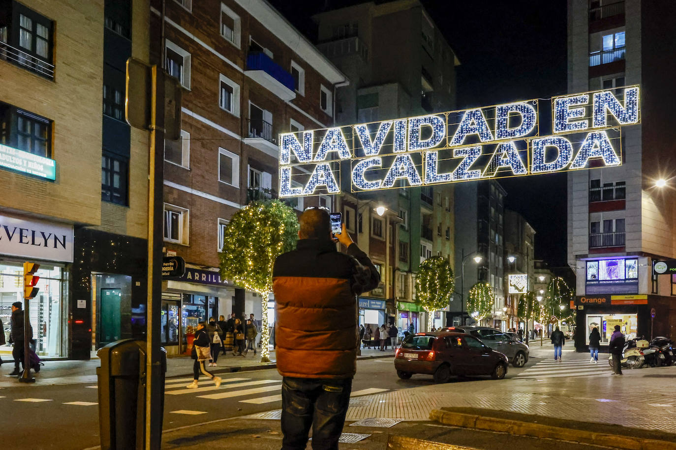 Fotos: Gijón estrena su alumbrado de Navidad más llamativo y deslumbrante