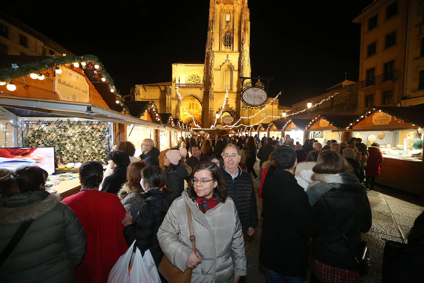 Fotos: Oviedo enciende la Navidad más multitudinaria