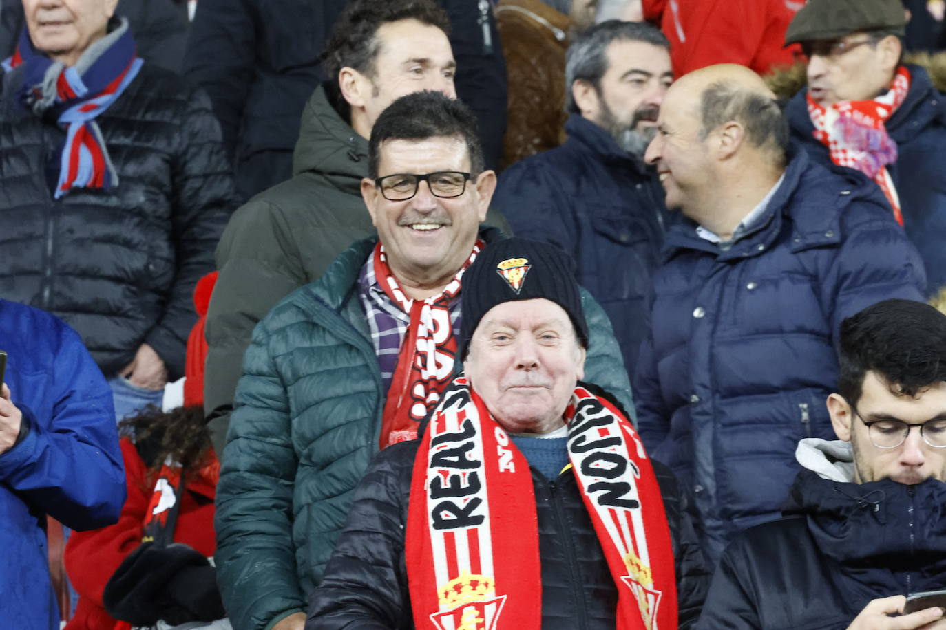 Fotos: ¿Estuviste en el Sporting - Las Palmas? ¡Búscate!