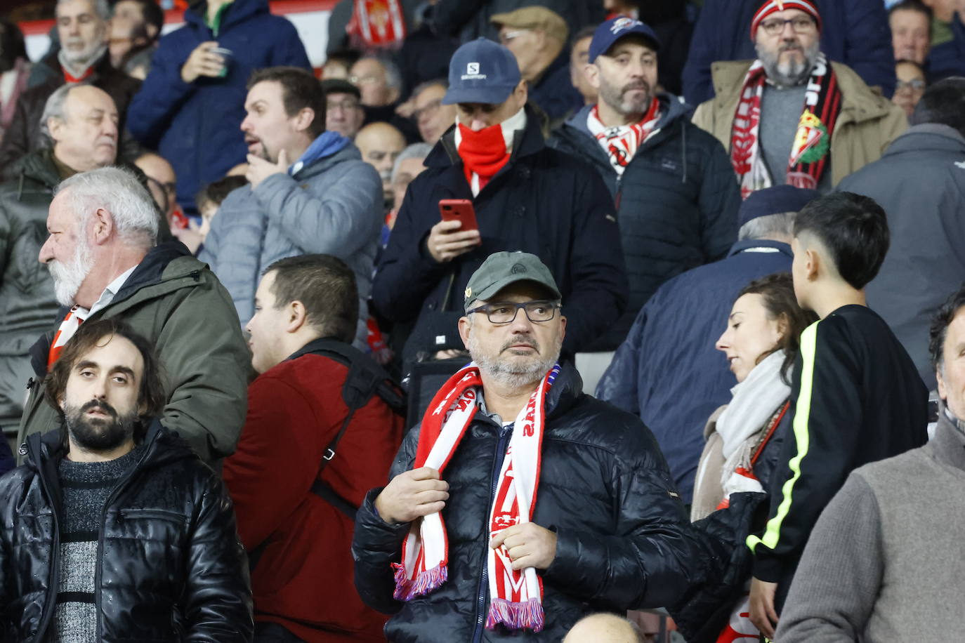 Fotos: ¿Estuviste en el Sporting - Las Palmas? ¡Búscate!