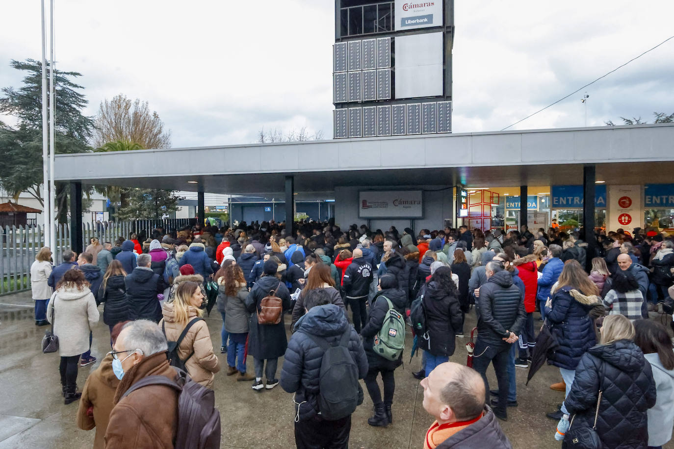 Fotos: Multitudinario proceso de empleo público en Gijón