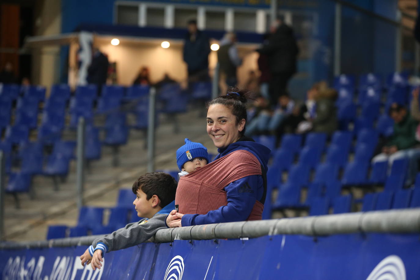 Fotos: ¿Estuviste en el Real Oviedo - Las Palmas? ¡Búscate!