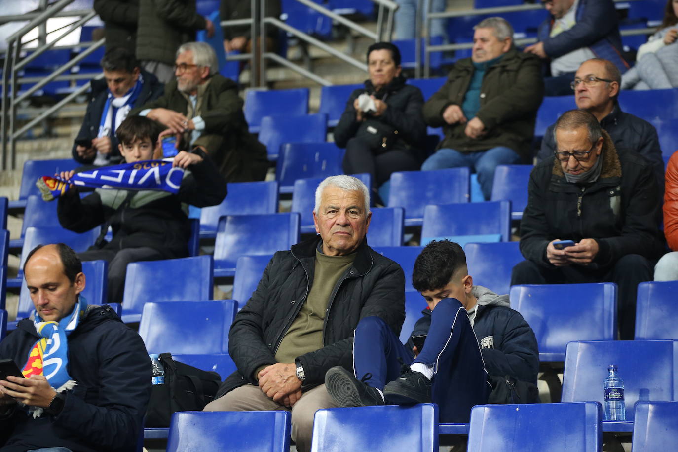 Fotos: ¿Estuviste en el Real Oviedo - Las Palmas? ¡Búscate!