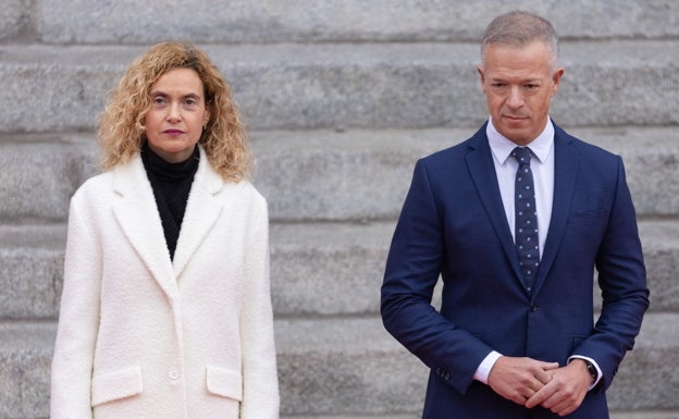 La presidenta del Congreso, Meritxell Batet y el presidente del Senado, Ander Gil, durante el acto institucional por el Día de la Constitución en el Congreso de los Diputados