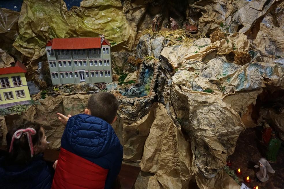 Belenes detallistas en el Real Sitio para asturianos y turistas