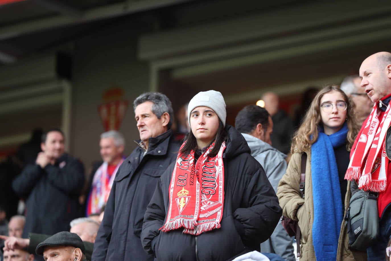Fotos: ¿Estuviste en el Sporting-Cartagena?¡Búscate en El Molinón!