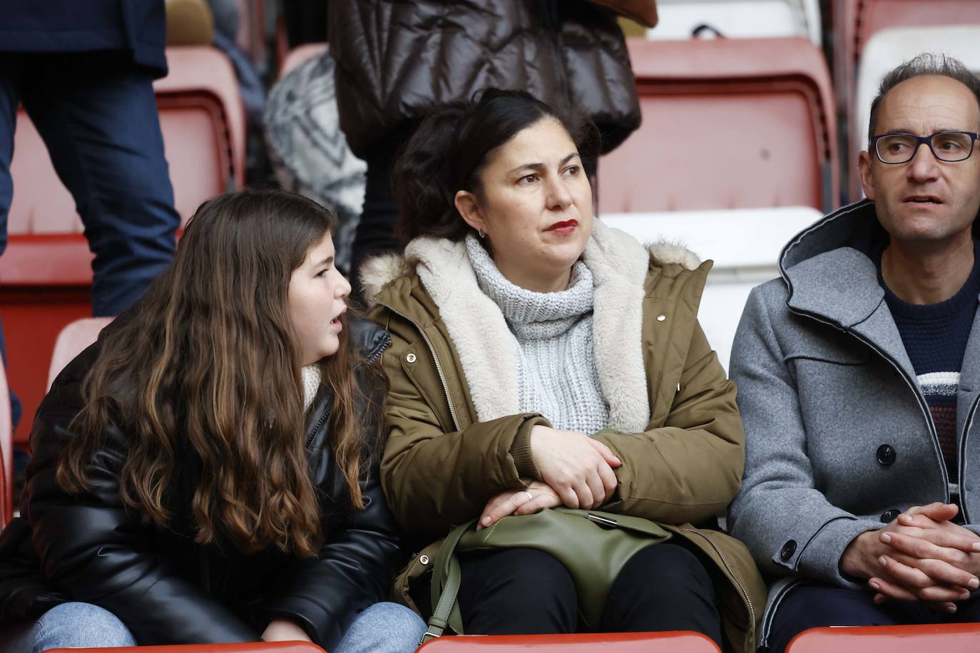 Fotos: ¿Estuviste en el Sporting-Cartagena?¡Búscate en El Molinón!