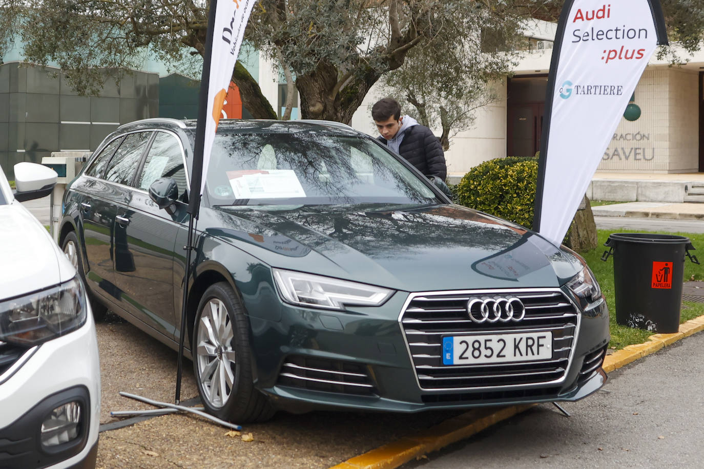 Fotos: Gijón acoge la tercera edición de la feria de automóviles de kilómetro cero y vehículos seminuevos