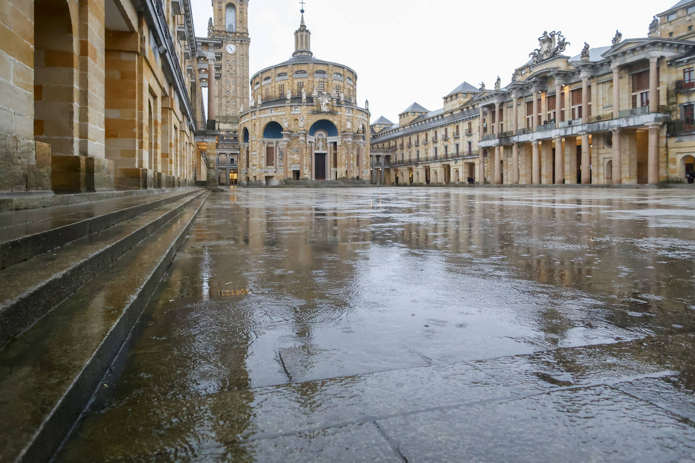 Fotos: Un frente cálido deja este lunes lluvias por toda la región