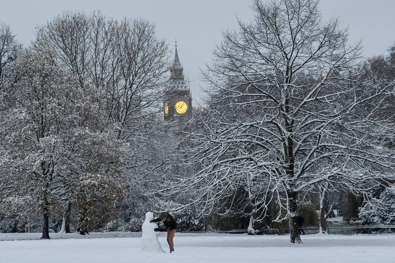 Fotos: Un temporal de nieve paraliza el Reino Unido