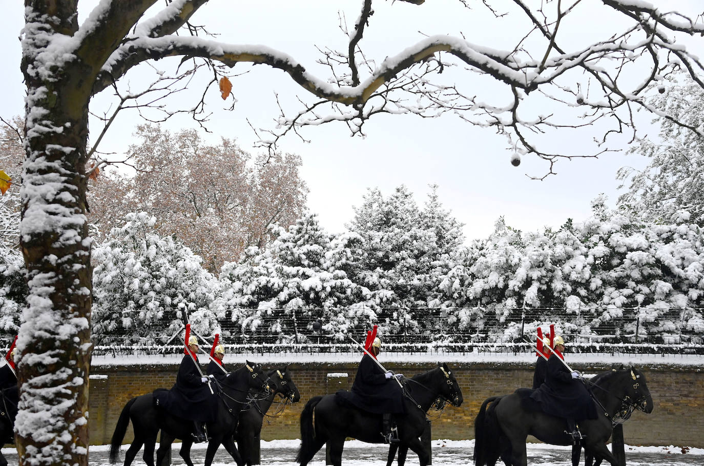 Fotos: Un temporal de nieve paraliza el Reino Unido