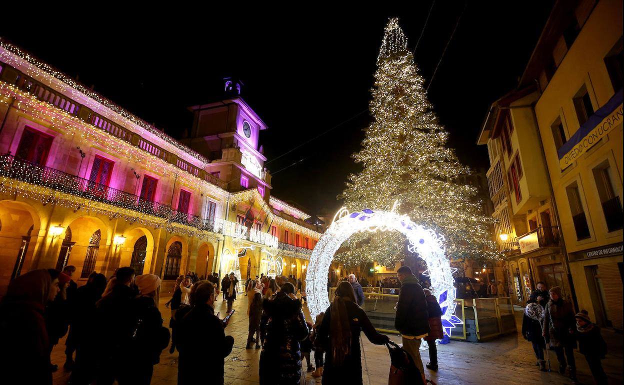 Fotos: Gijón y Oviedo, entre las ciudades españolas más populares en Instagram en Navidad