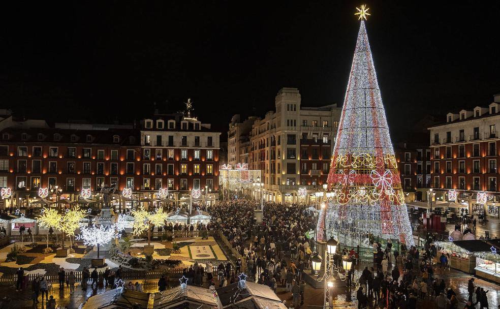 Fotos: Gijón y Oviedo, entre las ciudades españolas más populares en Instagram en Navidad