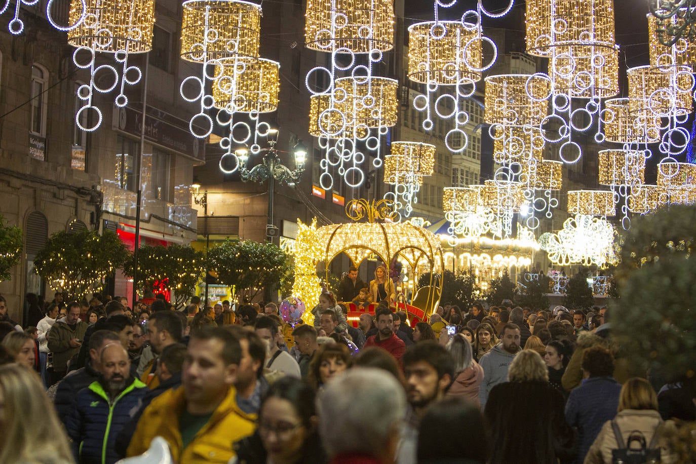 Fotos: Gijón y Oviedo, entre las ciudades españolas más populares en Instagram en Navidad