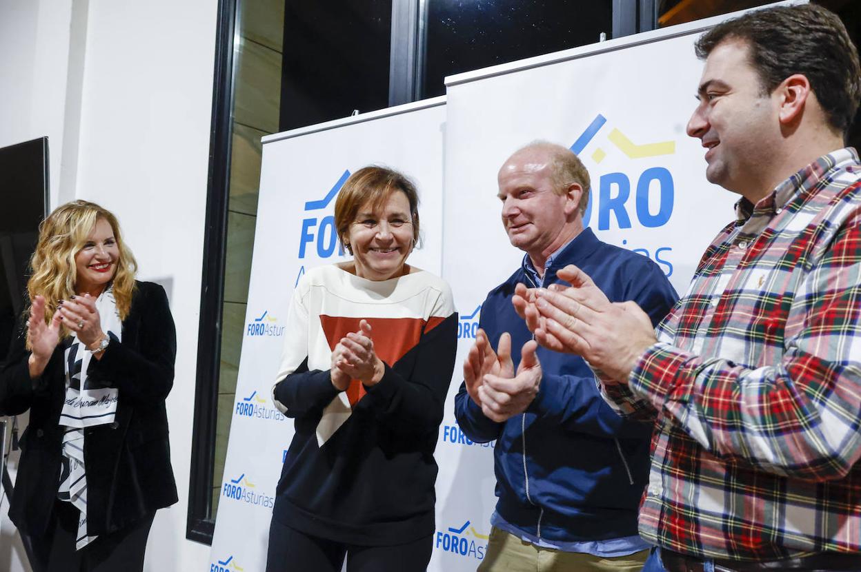 Moriyón junto a Emilia Calvo, José Antonio Roque y Sergio Hidalgo.