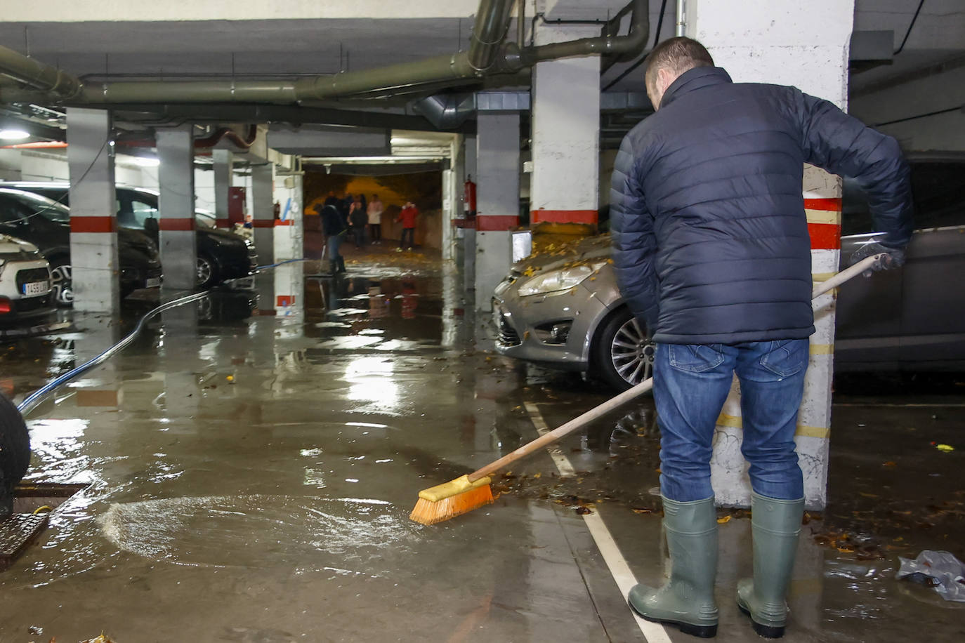 Fotos: Las fuertes lluvias causan incidentes en Gijón