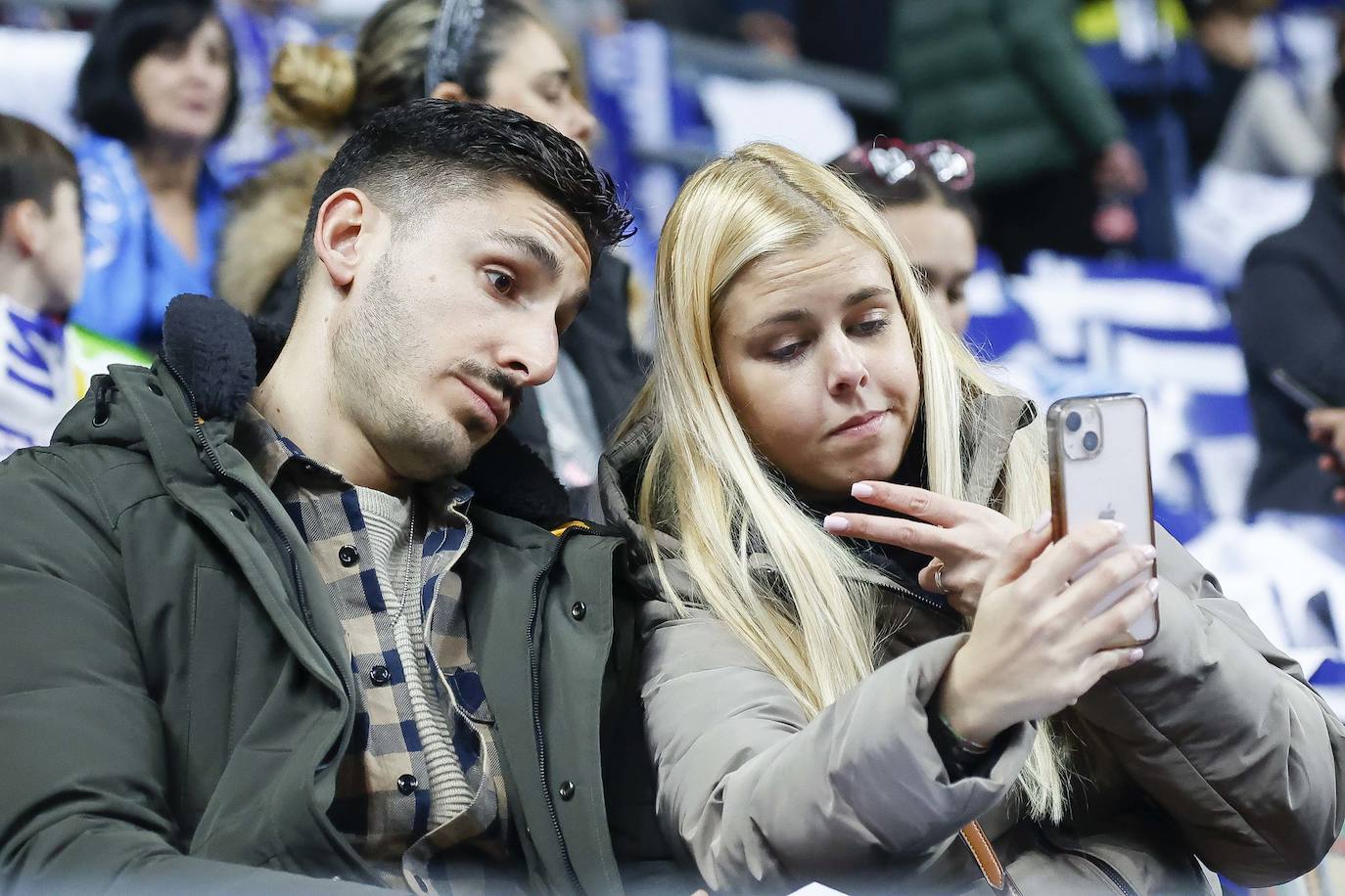 Fotos: ¿Estuviste en el derbi asturiano Real Oviedo - Sporting? ¡Búscate en el Tartiere!