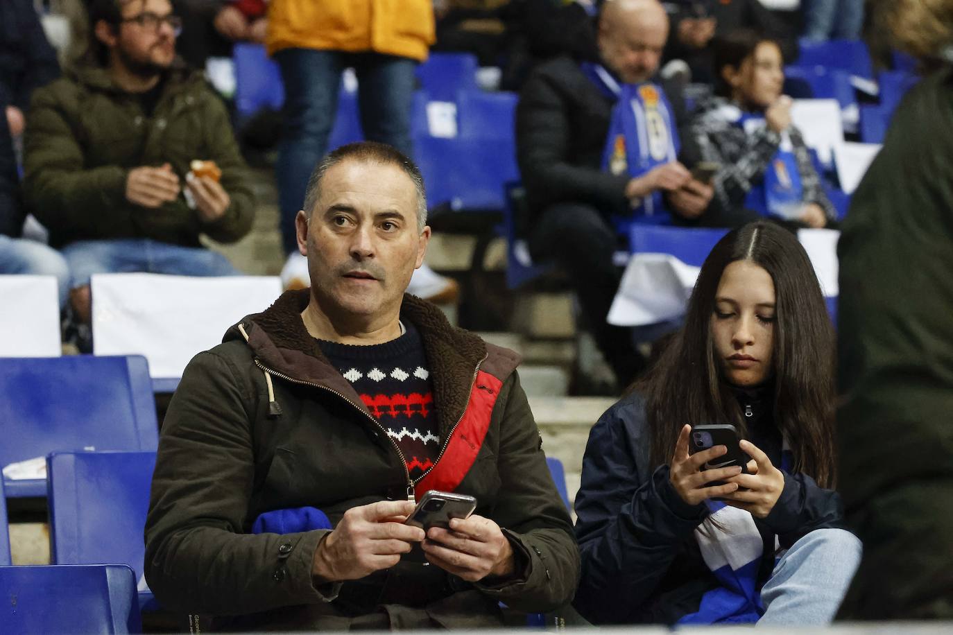 Fotos: ¿Estuviste en el derbi asturiano Real Oviedo - Sporting? ¡Búscate en el Tartiere!