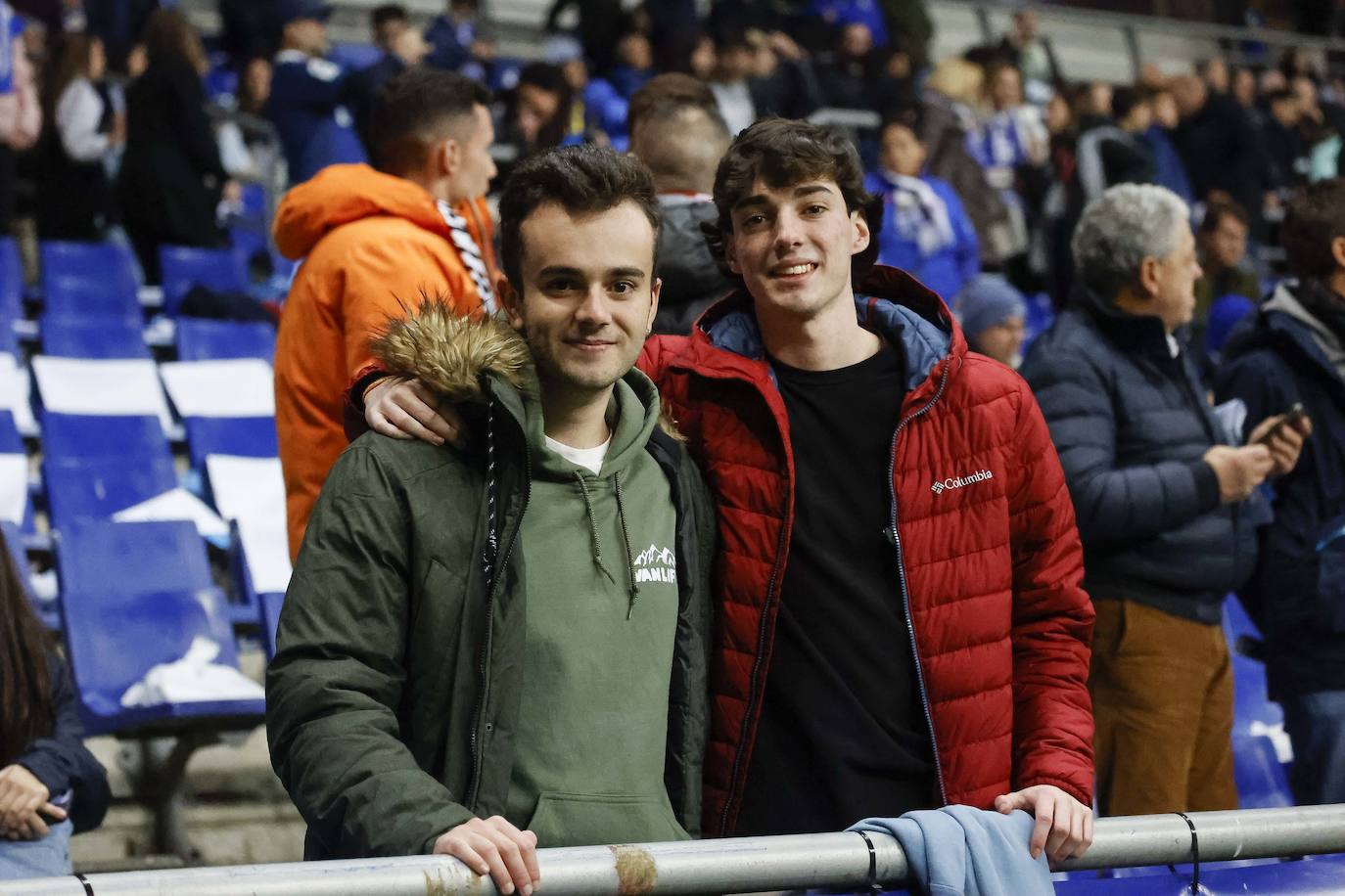 Fotos: ¿Estuviste en el derbi asturiano Real Oviedo - Sporting? ¡Búscate en el Tartiere!