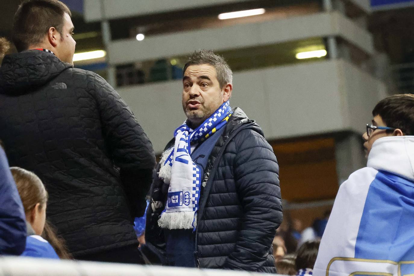 Fotos: ¿Estuviste en el derbi asturiano Real Oviedo - Sporting? ¡Búscate en el Tartiere!