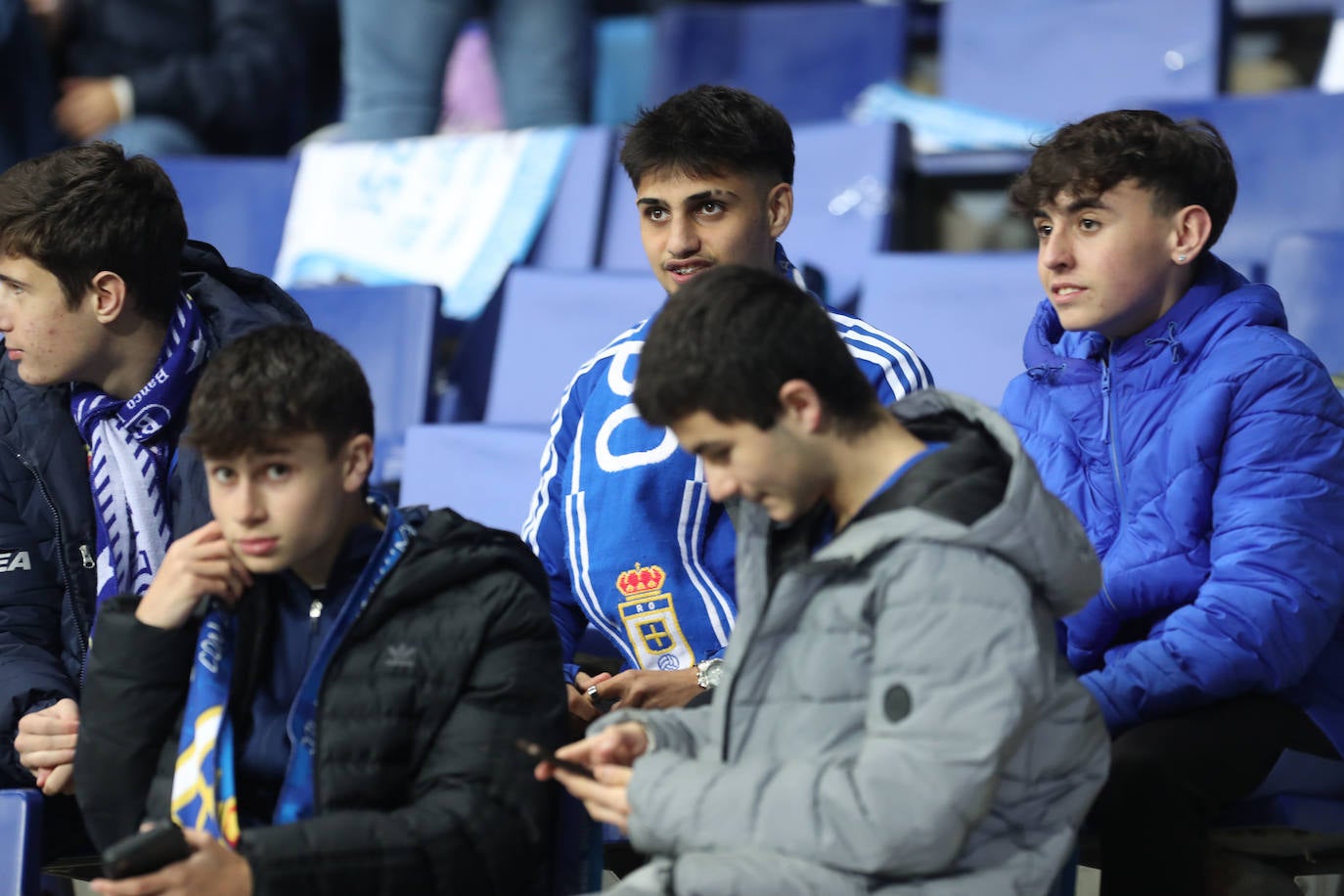 Fotos: ¿Estuviste en el derbi asturiano Real Oviedo - Sporting? ¡Búscate en el Tartiere!