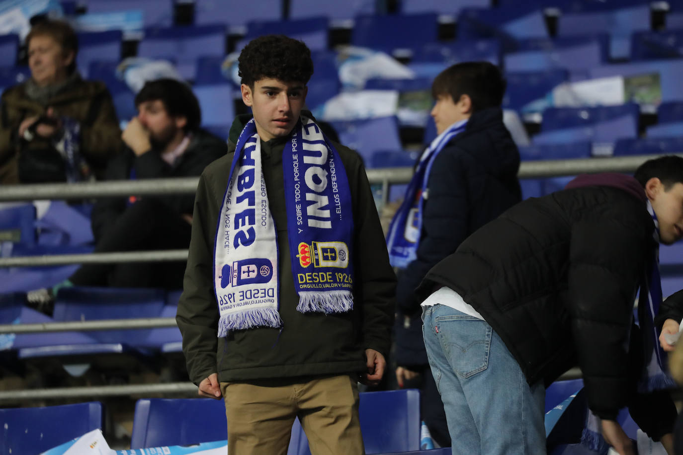 Fotos: ¿Estuviste en el derbi asturiano Real Oviedo - Sporting? ¡Búscate en el Tartiere!