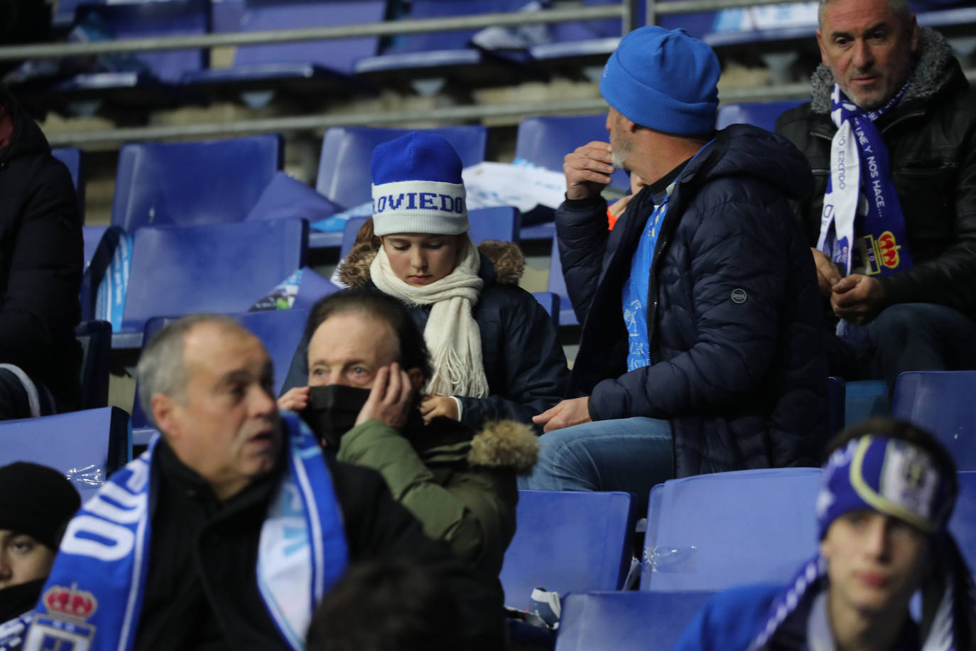 Fotos: ¿Estuviste en el derbi asturiano Real Oviedo - Sporting? ¡Búscate en el Tartiere!