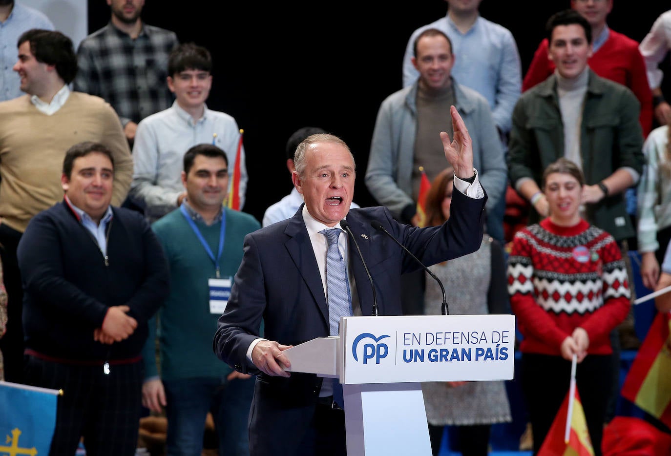 Fotos: Feijóo presenta a Diego Canga como candidato a la Presidencia del Principado