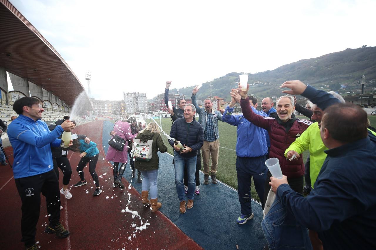 Fotos: Asturias celebra su suerte en la Lotería de Navidad